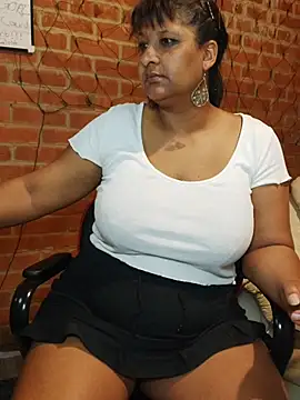 Lilybanx online show from July 2026 10:30:02 AM