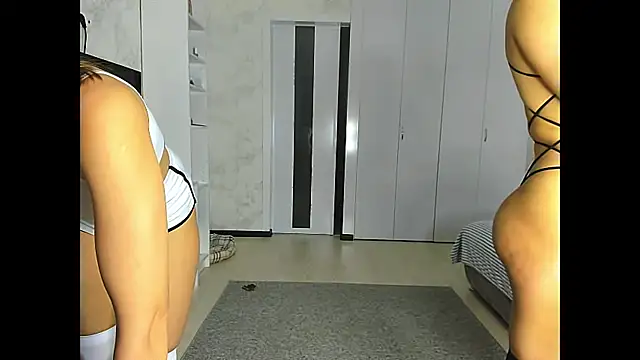 Snapshot of sweeetgirls2021 chatting on January 2025 03:22:01 AM sweeetgirls2021 online show from January 2025 03:22:01 AM