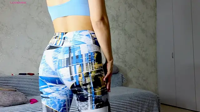 sweeetgirls2021 online show from March 2026 02:59:01 AM