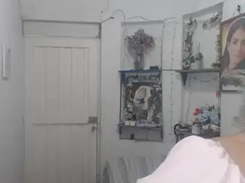 FunnyGrandma online show from September 2025 02:11:02 AM