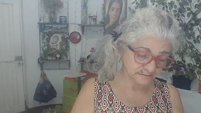 FunnyGrandma online show from February 2026 03:12:02 AM