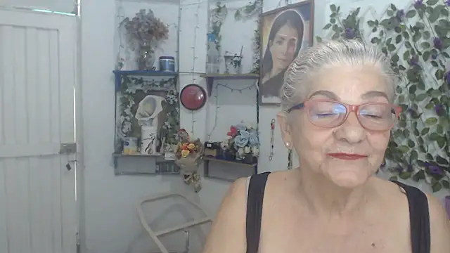 FunnyGrandma online show from March 2026 07:30:01 PM