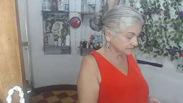 FunnyGrandma online show from April 2026 08:26:01 PM