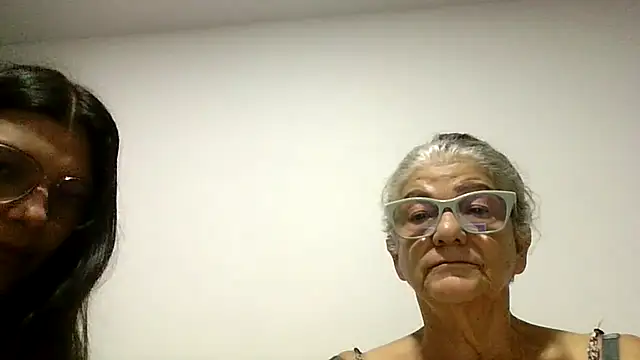 FunnyGrandma online show from June 2026 02:24:02 AM