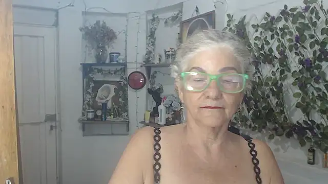 FunnyGrandma online show from July 2026 11:39:02 PM