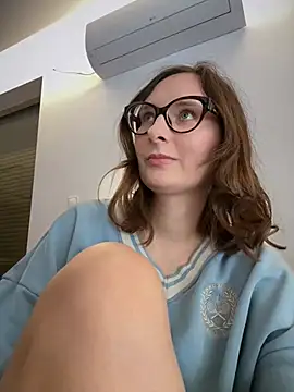 The Snowwhitee online show from February 2026 11:51:01 AM