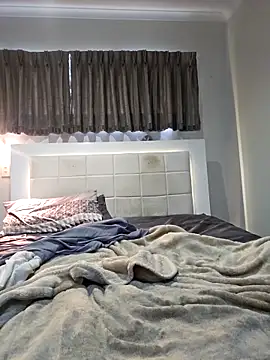 PhoenixDesirexh online show from April 2026 12:05:02 AM