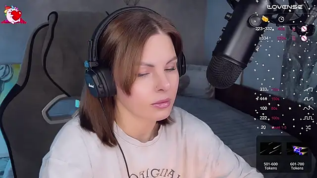 Your Sweet Lilu online show from October 2025 10:46:02 AM