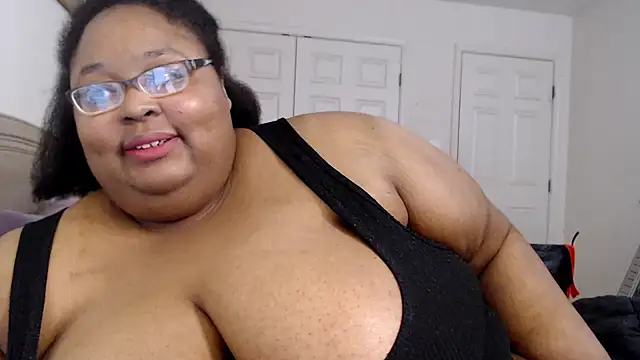 Loves Aura online show from February 2026 12:51:02 AM