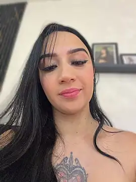 EmmyEvans1 online show from May 2026 07:00:02 PM