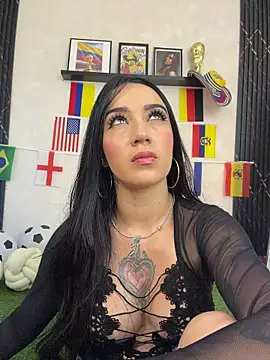 EmmyEvans1 online show from July 2026 07:07:02 PM