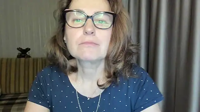 lauraoven online show from March 2025 05:27:02 PM