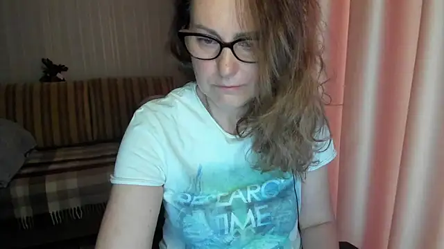 lauraoven online show from April 2026 06:50:01 AM