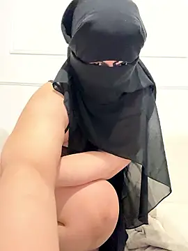 Snapshot of Marocainegroscul chatting on January 2026 04:56:02 PM Marocainegroscul online show from January 2026 04:56:02 PM