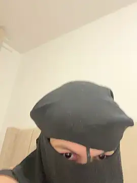 Snapshot of Marocainegroscul chatting on March 2026 07:38:01 PM Marocainegroscul online show from March 2026 07:38:01 PM