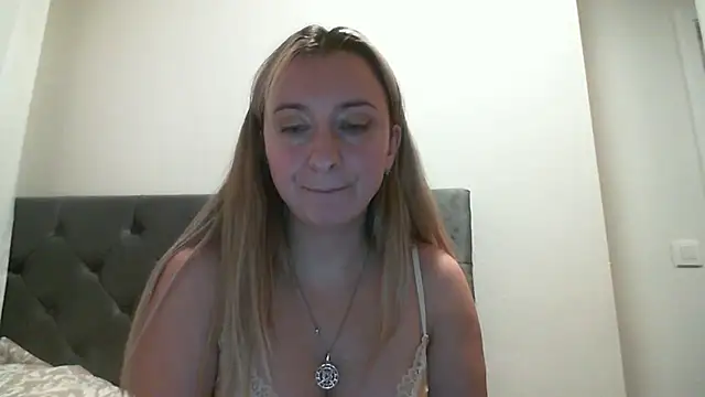 SusanCurt online show from November 2025 06:56:02 PM