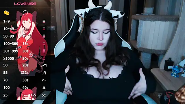 Snapshot of Mini_Mo chatting on October 2025 10:39:02 AM Mini Mo online show from October 2025 10:39:02 AM