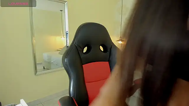 clarisKlein online show from April 2026 04:02:02 AM