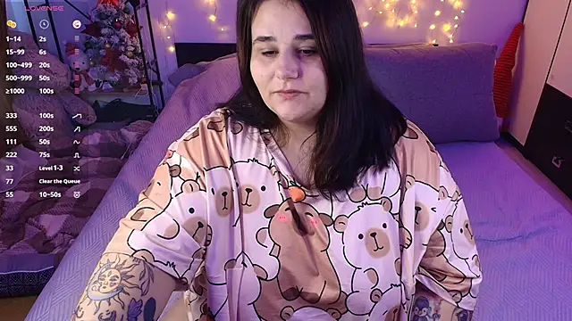 naughtykiss online show from December 2025 09:49:01 AM