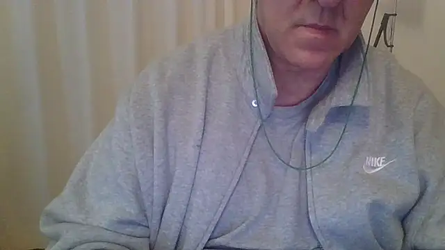Snapshot of ANONIMO7735 chatting on March 2025 05:43:02 PM ANONIMO7735 online show from March 2025 05:43:02 PM