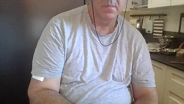 Snapshot of ANONIMO7735 chatting on September 2025 10:31:01 AM ANONIMO7735 online show from September 2025 10:31:01 AM