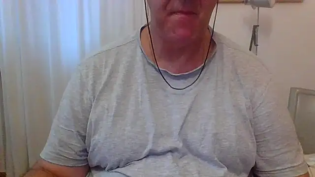 Snapshot of ANONIMO7735 chatting on September 2025 05:02:02 AM ANONIMO7735 online show from September 2025 05:02:02 AM