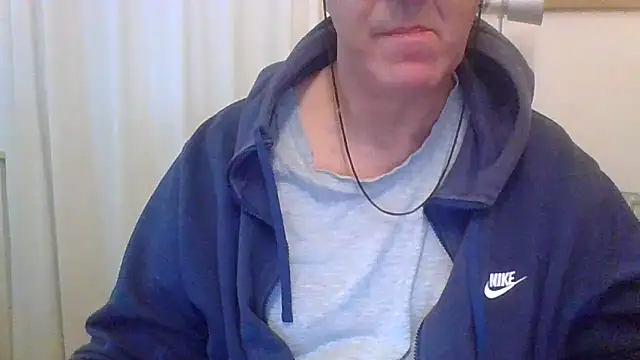 ANONIMO7735 online show from November 2025 05:28:02 AM