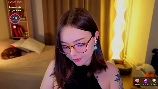 MilenaSaint online show from April 2026 04:00:01 AM