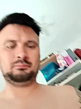 Luismiguel55 online show from April 2026 03:54:02 PM