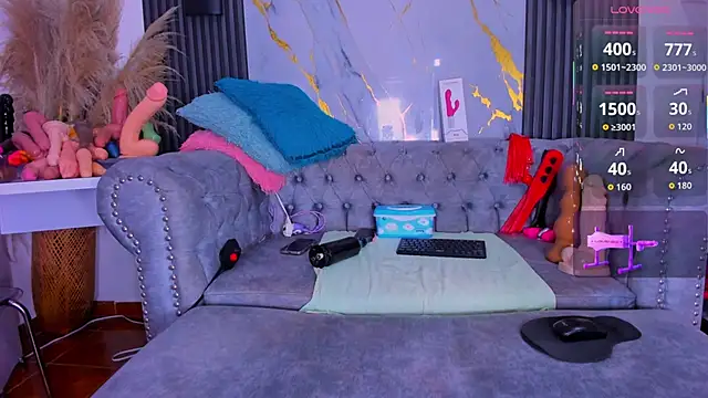 dailly hot online show from September 2025 04:45:02 AM