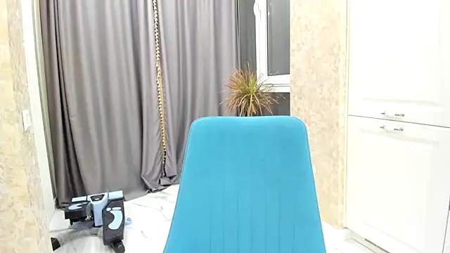 Iris cherry online show from December 2024 08:18:02 PM