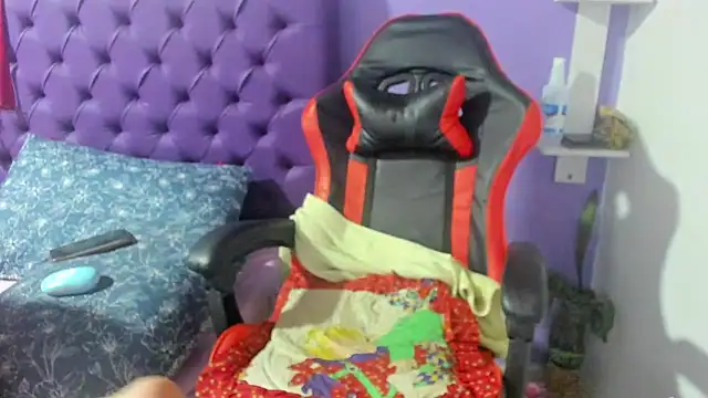 Margoth clain online show from September 2025 11:27:02 PM