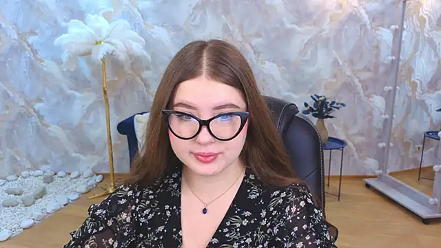 Snapshot of NicoleFoxery chatting on November 2025 06:17:01 PM NicoleFoxery online show from November 2025 06:17:01 PM