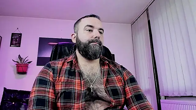 Snapshot of ChristophJules chatting on February 2025 12:01:02 PM ChristophJules online show from February 2025 12:01:02 PM