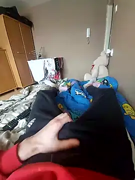 MlodyDres online show from February 2025 12:58:01 PM