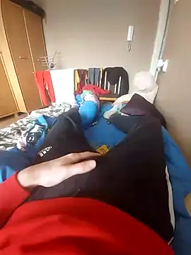 MlodyDres online show from February 2025 10:38:02 AM