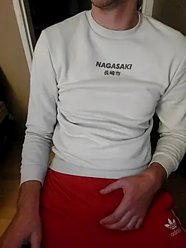 MlodyDres online show from October 2025 04:39:02 PM