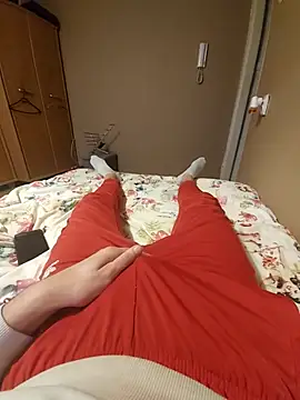 MlodyDres online show from November 2025 02:21:02 PM