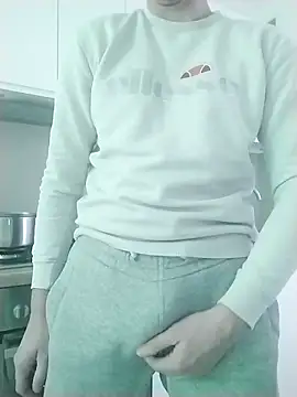 MlodyDres online show from February 2026 09:41:01 AM