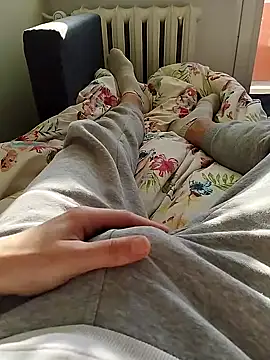 MlodyDres online show from February 2026 12:15:01 PM