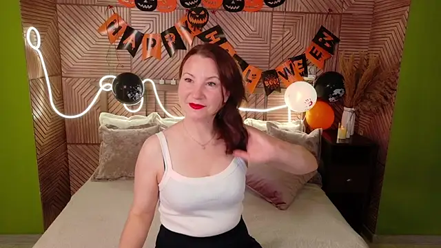 AliceeShy online show from November 2025 09:39:01 PM