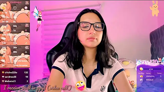 Snapshot of Luniverse chatting on January 2025 08:55:01 PM Luniverse online show from January 2025 08:55:01 PM