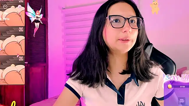 Snapshot of Luniverse chatting on February 2025 09:07:02 PM Luniverse online show from February 2025 09:07:02 PM