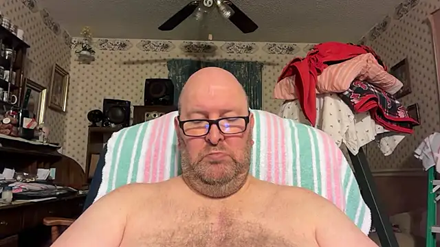 Snapshot of Drwhocares chatting on July 2026 08:07:01 PM Drwhocares online show from July 2026 08:07:01 PM