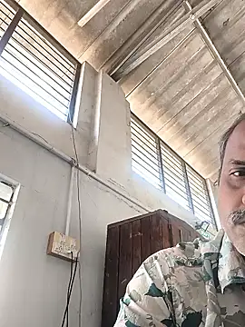 Snapshot of tz143143 chatting on January 2026 08:18:01 AM tz143143 online show from January 2026 08:18:01 AM