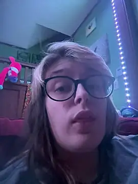 Snapshot of Bubblesgotcakee chatting on May 2026 01:00:01 AM Bubblesgotcakee online show from May 2026 01:00:01 AM