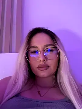 mollyxxx online show from November 2025 03:06:01 AM