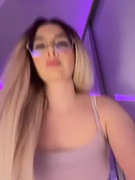 mollyxxx online show from March 2026 02:28:02 AM