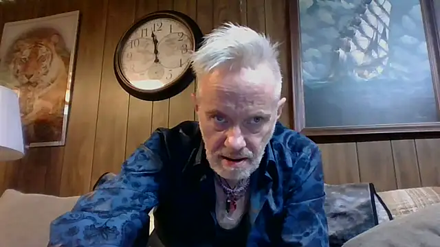 Makowboy online show from December 2024 07:02:02 PM