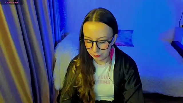 CurlySteph online show from December 2025 07:30:02 PM